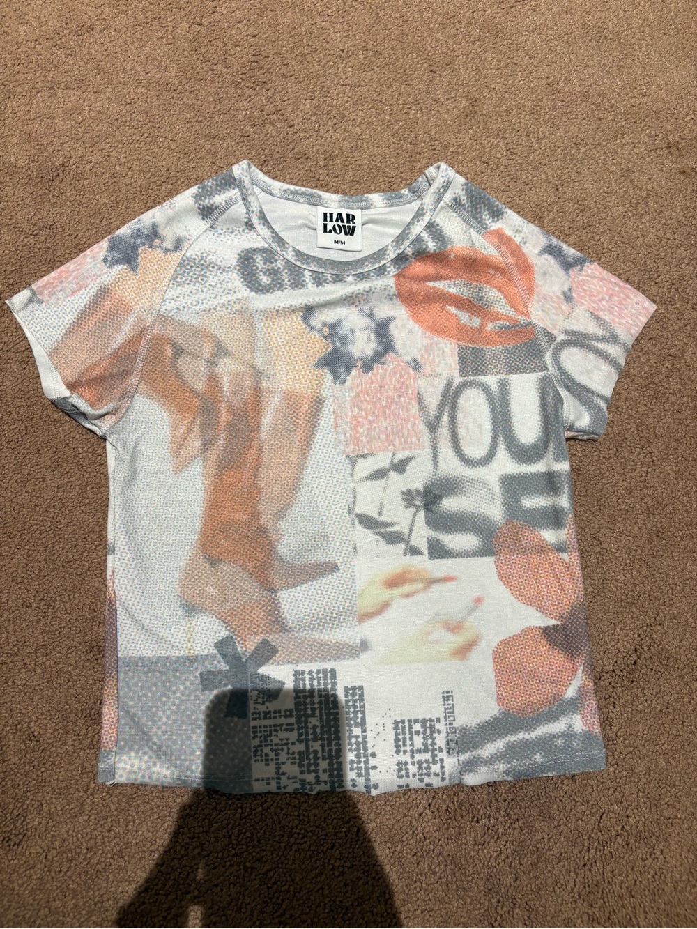 Harlow Short Sleeve Graphic Tee - White, Coral, Light Gray size medium